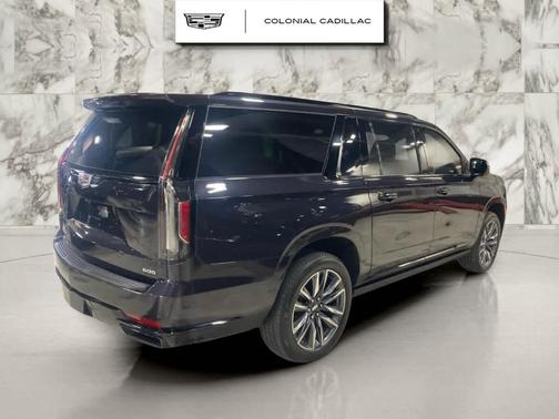 2022 Cadillac Escalade ESV Sport
