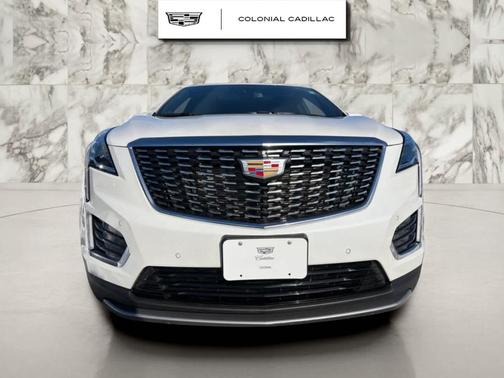 Crystal White Tri-Coat 2025 Cadillac XT5 Premium Luxury