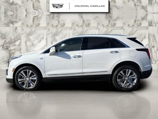 Crystal White Tri-Coat 2025 Cadillac XT5 Premium Luxury