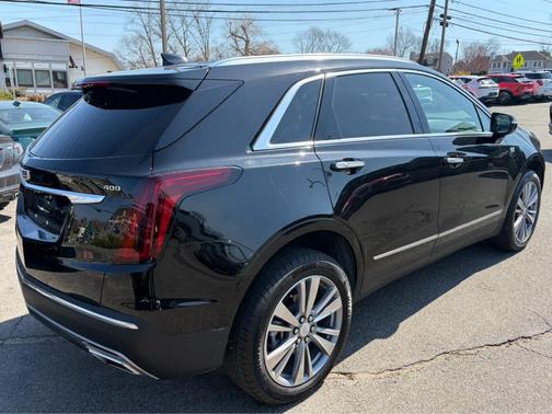 Stellar Black Metallic 2025 Cadillac XT5 Premium Luxury