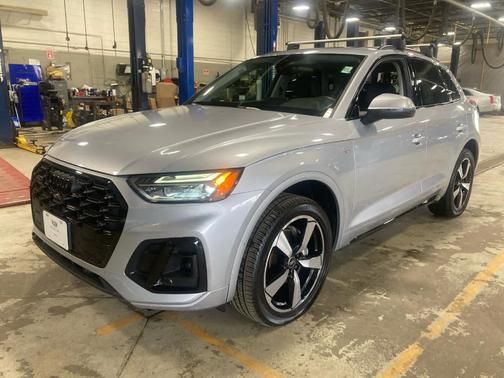2023 Audi Q5 45 S line Premium Plus