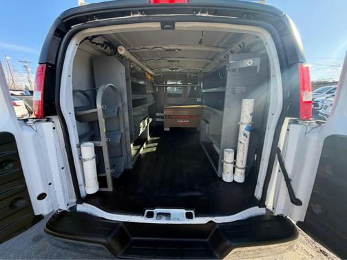 2021 GMC Savana 2500 Work Van