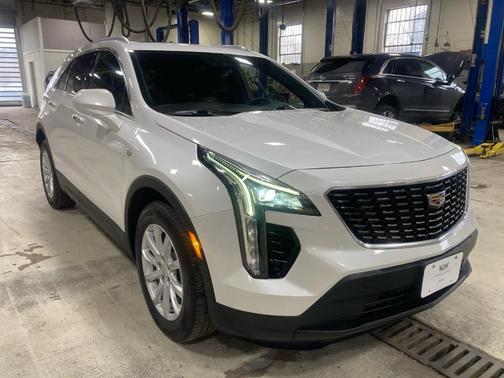 2022 Cadillac XT4 Luxury