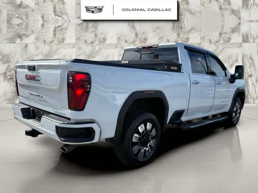 2024 GMC Sierra 2500 Denali
