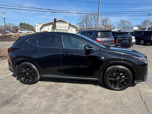 Obsidian Black 2024 Lexus NX 350 F SPORT Handling