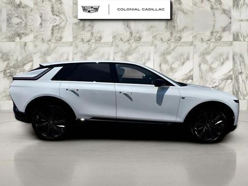 2025 Cadillac LYRIQ Sport