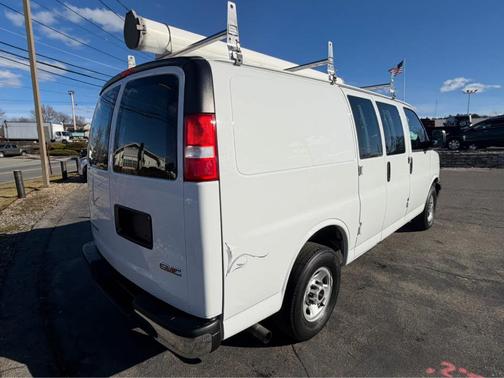 2019 GMC Savana 2500 Work Van