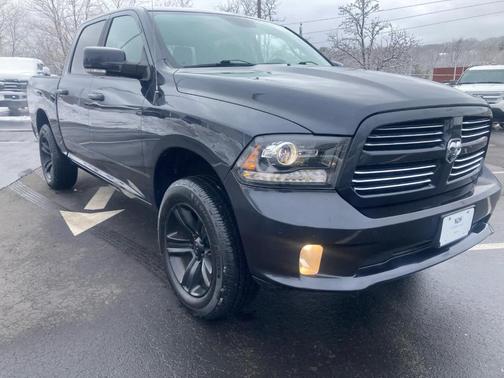 2017 RAM 1500 Sport