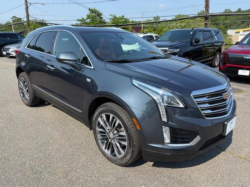 Shadow Metallic 2019 Cadillac XT5 Luxury