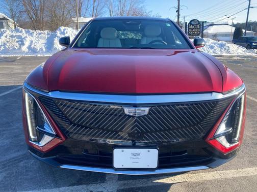 2024 Cadillac LYRIQ Luxury