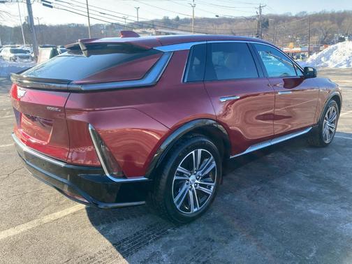 2024 Cadillac LYRIQ Luxury