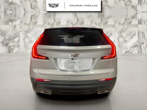 2022 Cadillac XT4 Luxury