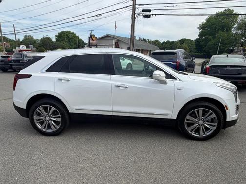 Crystal White Tri-Coat 2025 Cadillac XT5 Premium Luxury