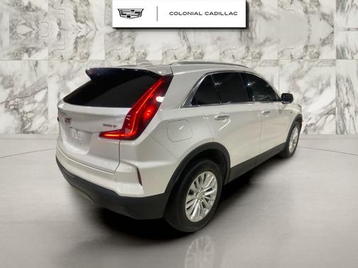 2024 Cadillac XT4 Luxury