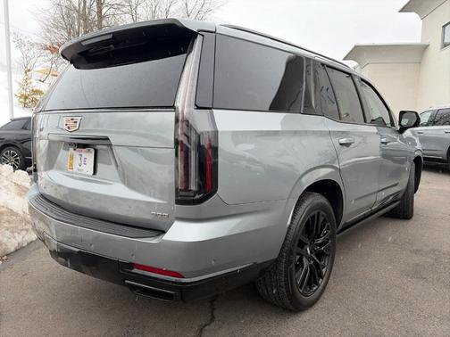2025 Cadillac Escalade Sport