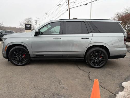 2025 Cadillac Escalade Sport