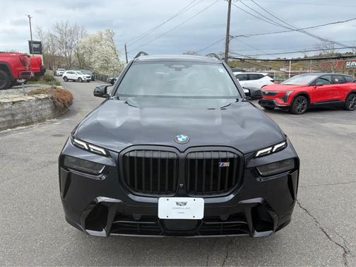 Carbon Black Metallic 2024 BMW X7 M60i