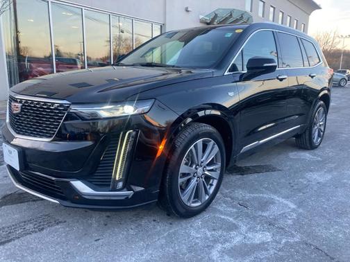 2025 Cadillac XT6 Premium Luxury AWD