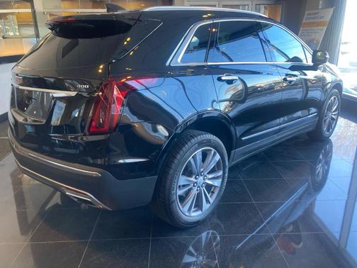 2024 Cadillac XT5 Premium Luxury