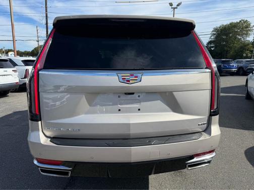 2022 Cadillac Escalade Premium Luxury