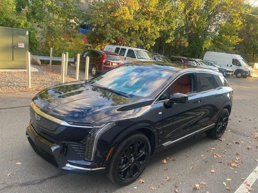 2025 Cadillac OPTIQ Luxury
