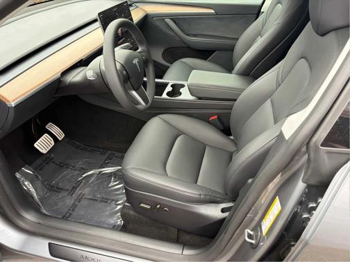 Gray 2024 Tesla Model Y Performance