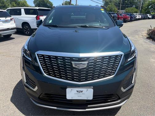 Emerald 2025 Cadillac XT5 Premium Luxury