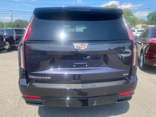 2024 Cadillac Escalade ESV Sport