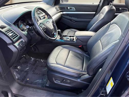 Blue Jeans 2017 Ford Explorer XLT