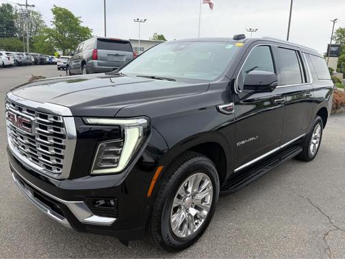 Onyx Black 2025 GMC Yukon XL Denali