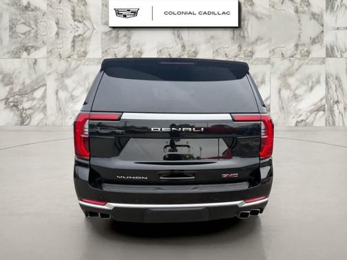 Onyx Black 2025 GMC Yukon XL Denali