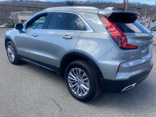 Silver Metallic 2025 Cadillac XT4 Premium Luxury