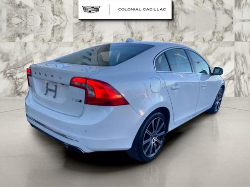 2016 Volvo S60 T5 Inscription Platinum