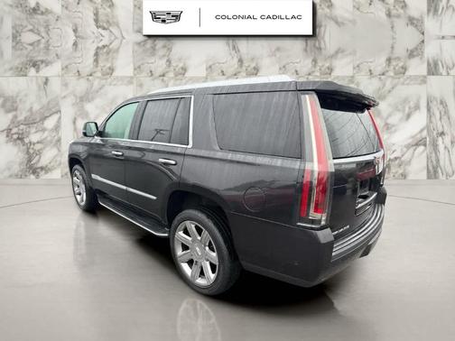 2019 Cadillac Escalade Luxury