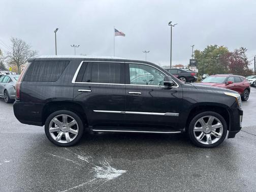 2019 Cadillac Escalade Luxury