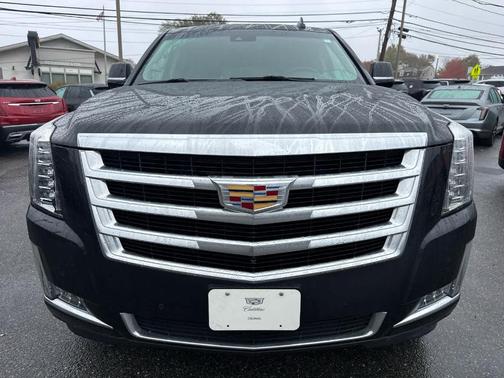 2019 Cadillac Escalade Luxury
