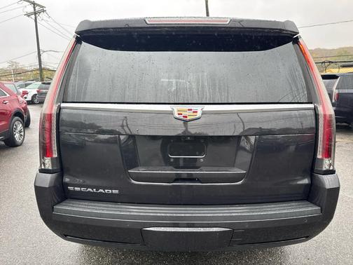 2019 Cadillac Escalade Luxury