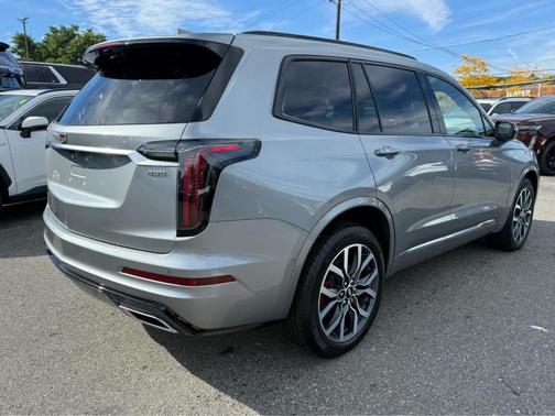 2024 Cadillac XT6 Sport AWD