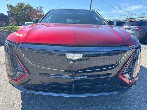 2025 Cadillac LYRIQ Sport