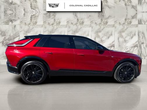 2025 Cadillac LYRIQ Sport