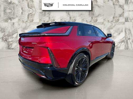 2025 Cadillac LYRIQ Sport