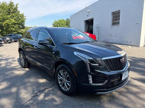 Wilder Metallic 2023 Cadillac XT5 Premium Luxury