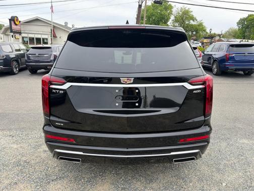 Stellar Black Metallic 2025 Cadillac XT6 Premium Luxury AWD