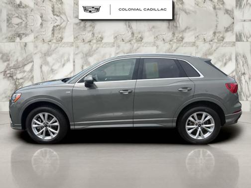 Chronos Gray Metallic 2022 Audi Q3 45 S line Premium