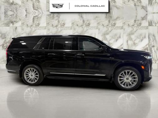 2022 Cadillac Escalade ESV Luxury