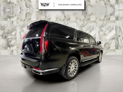 2022 Cadillac Escalade ESV Luxury