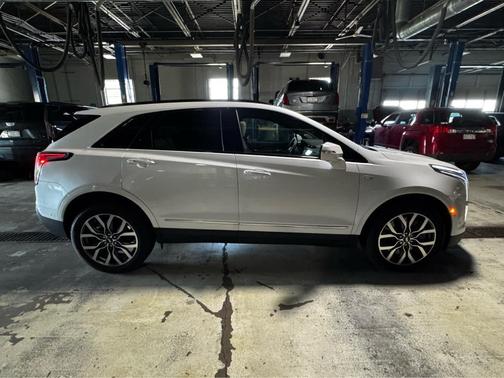 2023 Cadillac XT5 Sport
