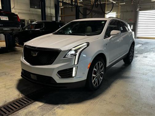 2023 Cadillac XT5 Sport