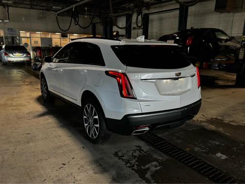 2023 Cadillac XT5 Sport