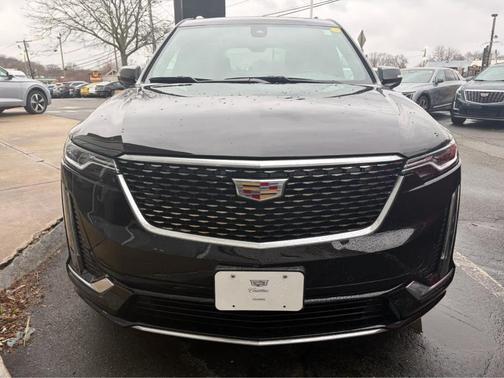 Stellar Black Metallic 2025 Cadillac XT6 Premium Luxury AWD